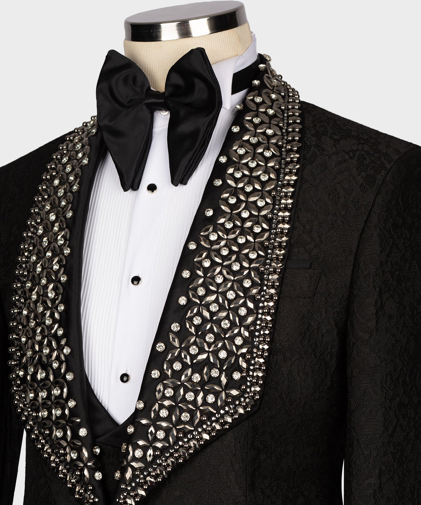 Anthracite stone embroidered tuxedo