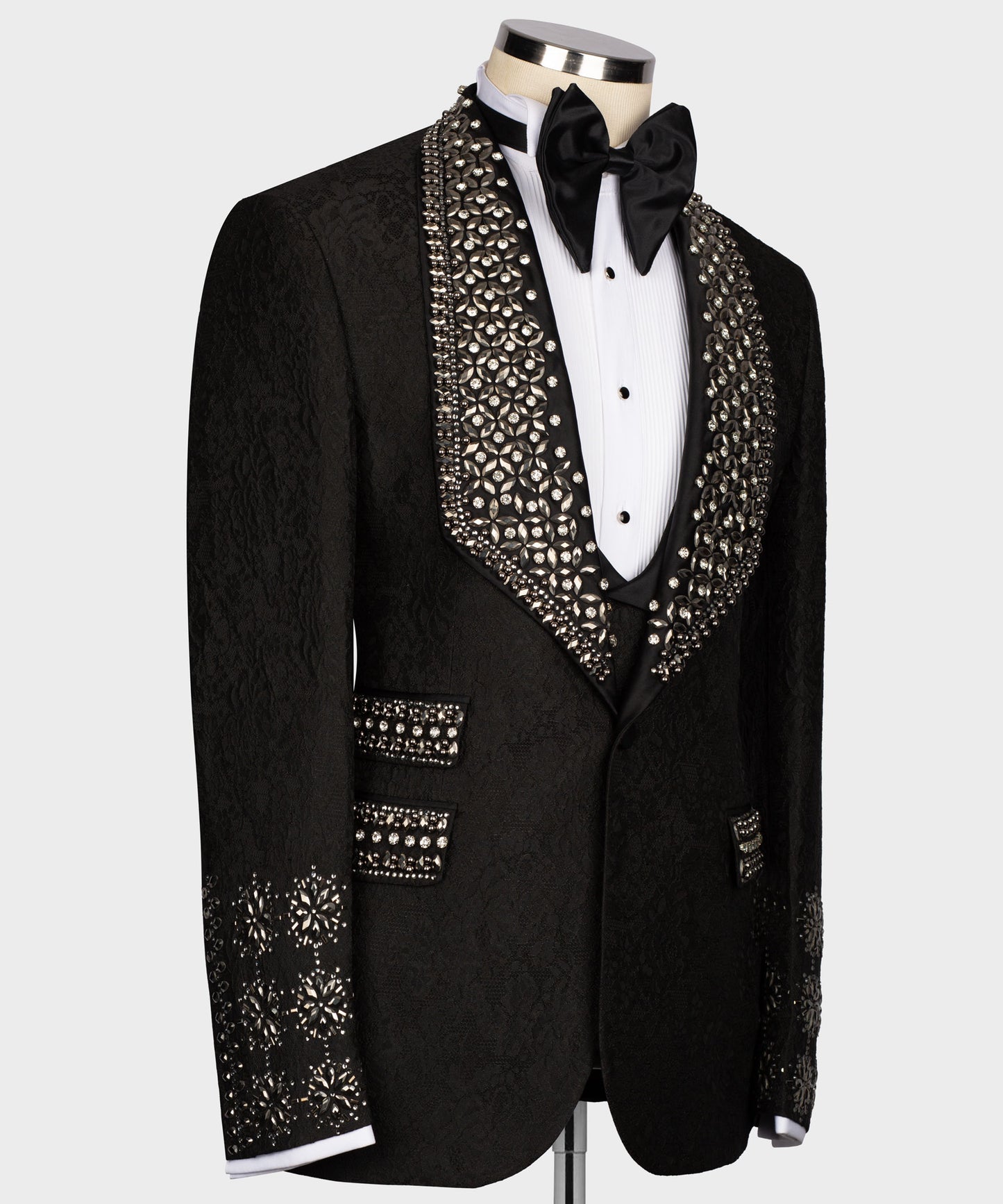 Anthracite stone embroidered tuxedo
