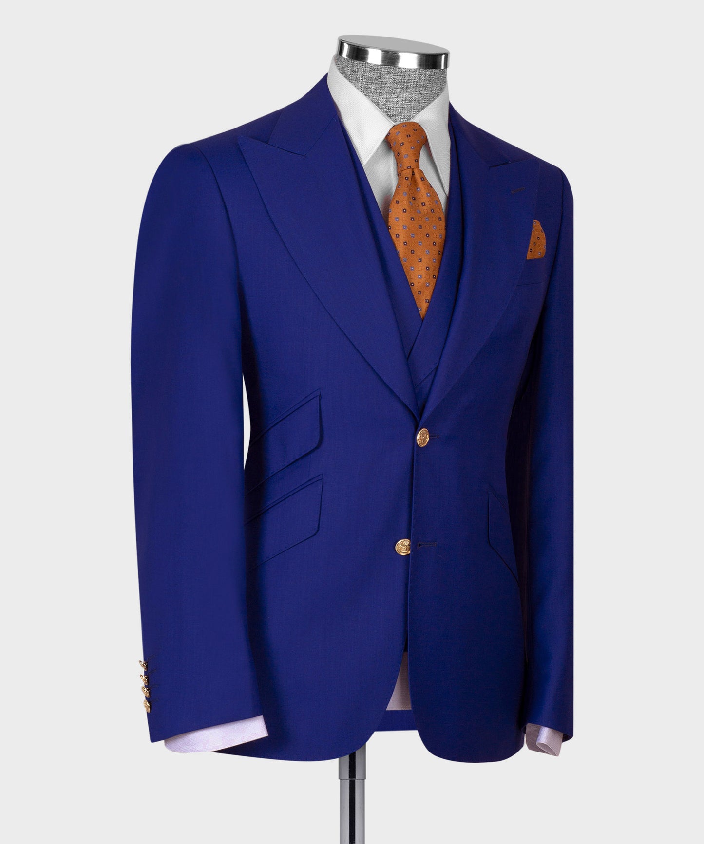 Big size suit with three pieces