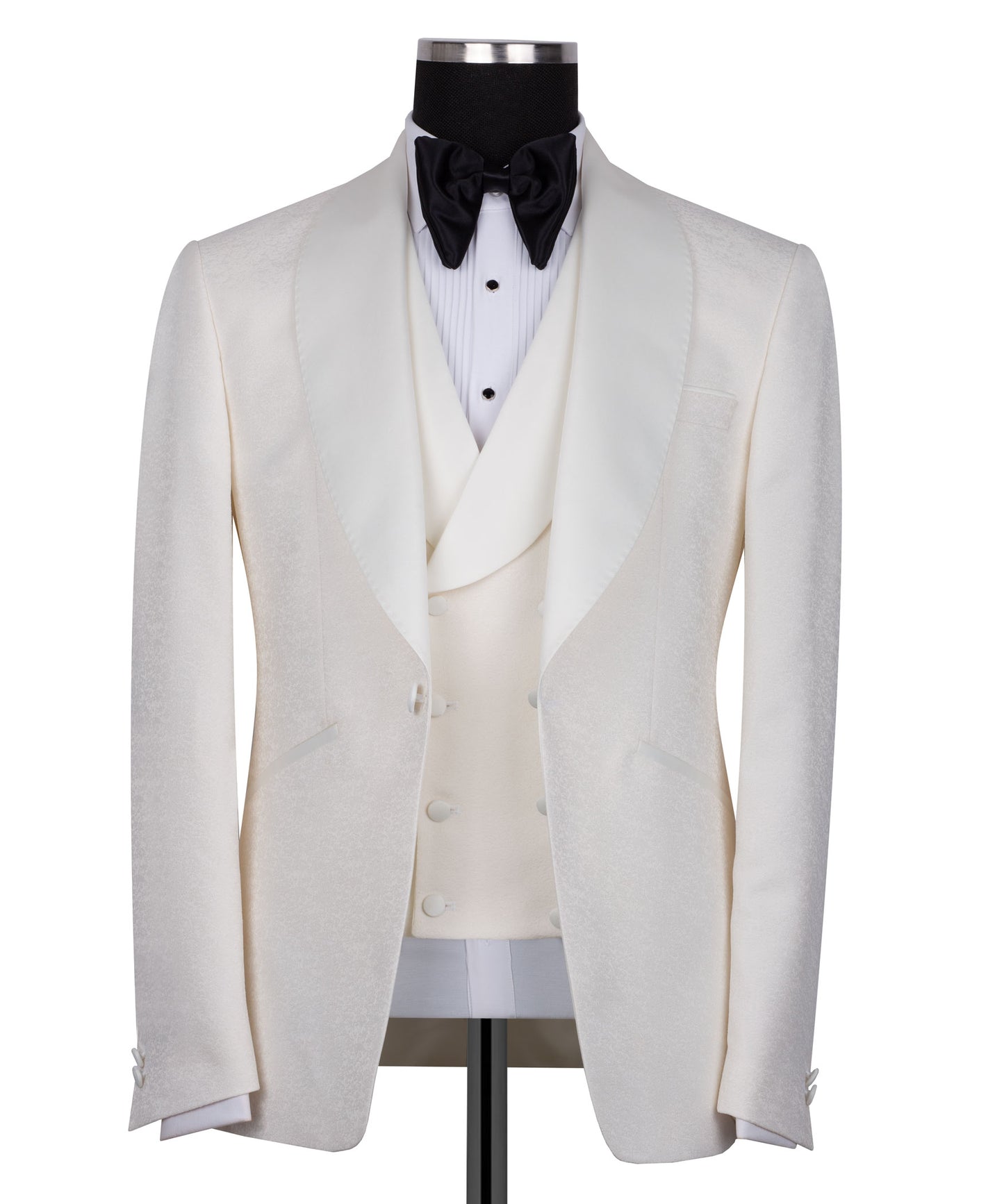 Shawl collar cream tuxedo