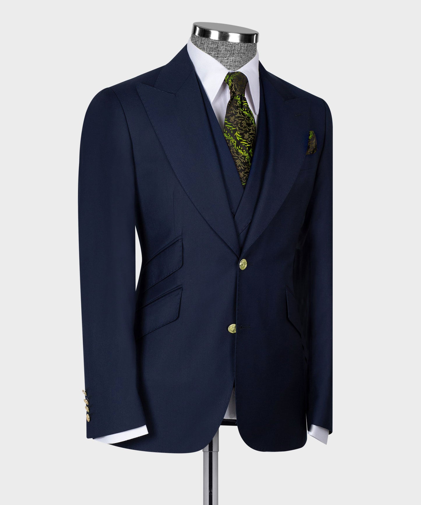 Big size suit with three pieces