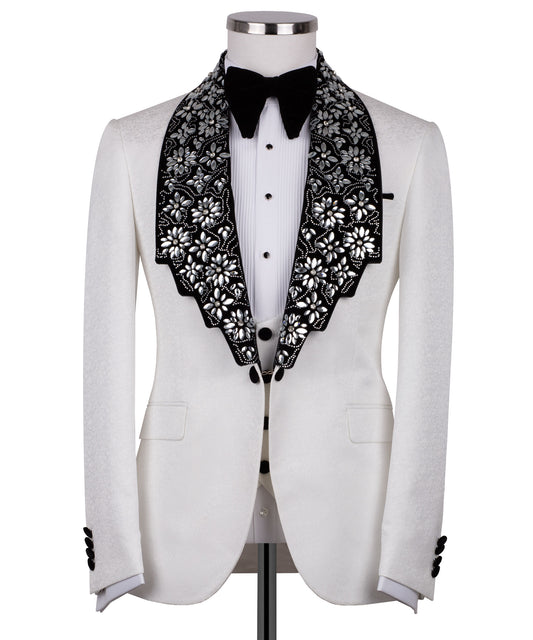 Velvet collar silver stone embroidered tuxedo