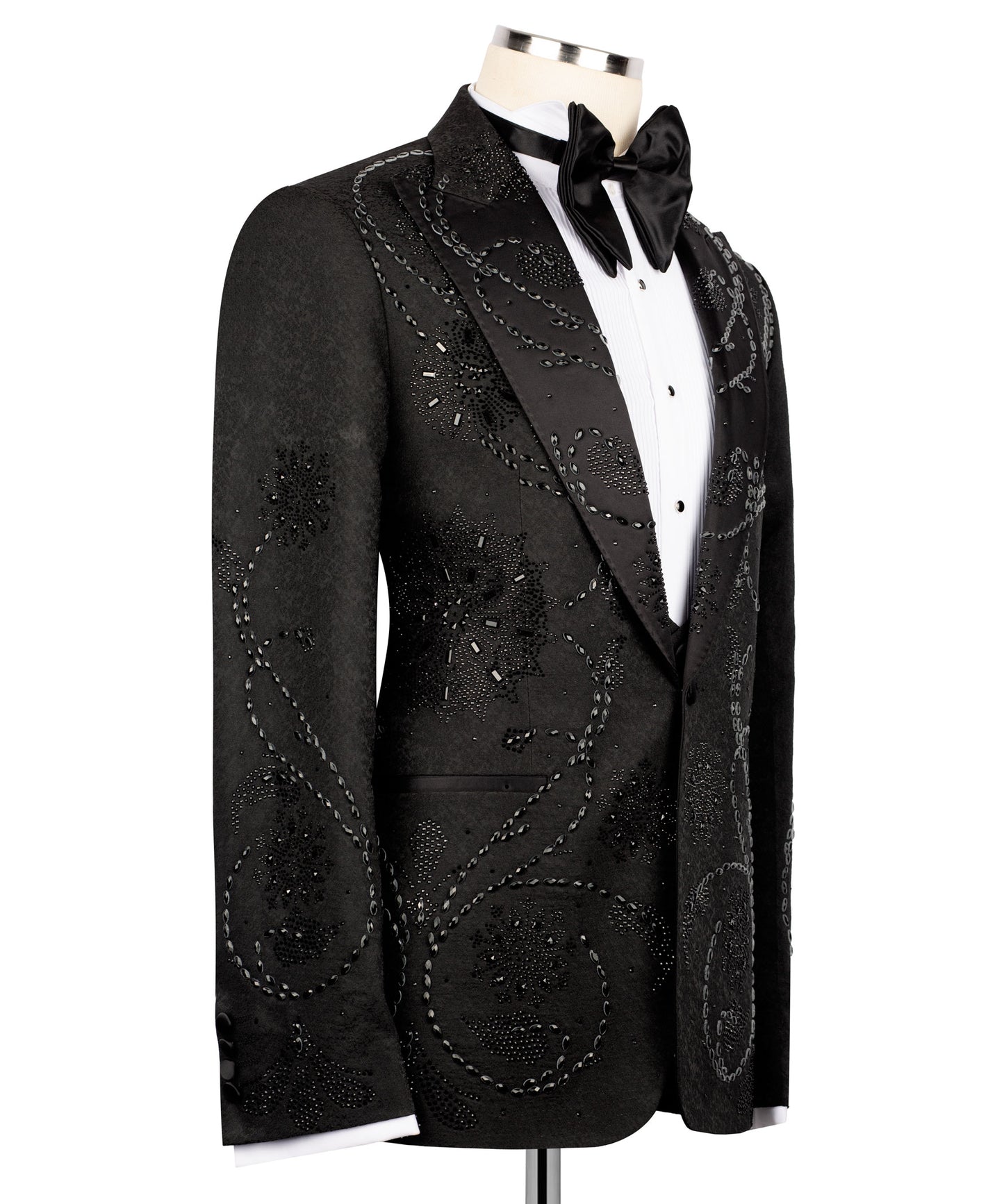 Tuxedo with embroidery on the front and back